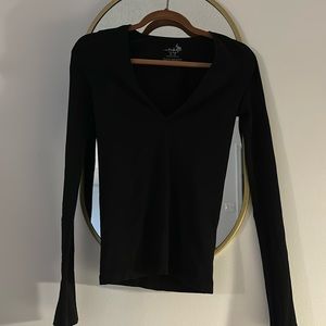 Black long sleeve deep v-neck stretch shirt